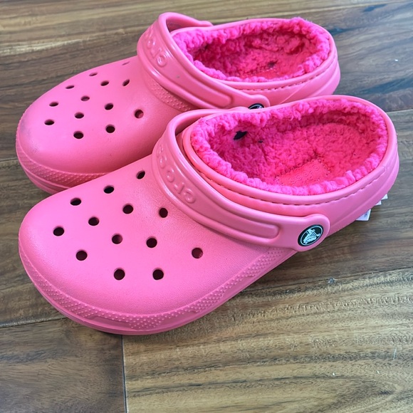 CROCS Slippers with Plush Lining - Picture 1 of 4